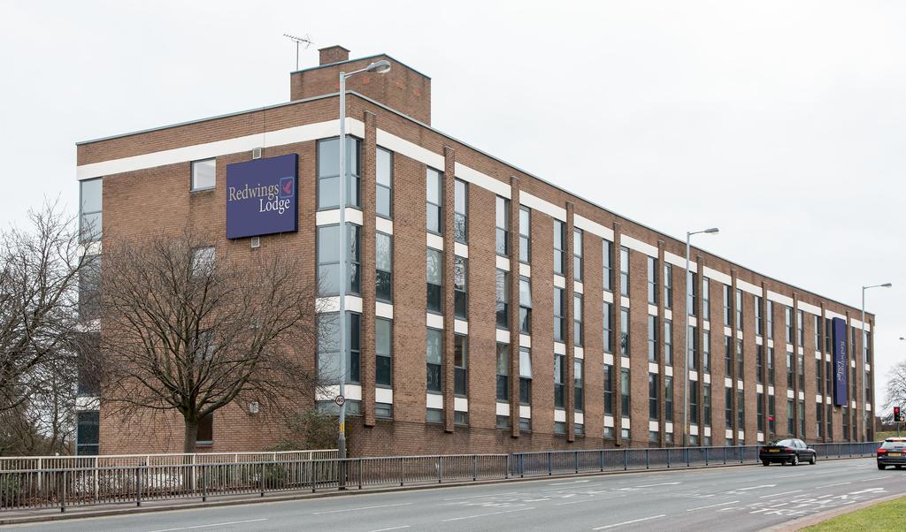 Redwings Lodge Wolverhampton Central Extérieur photo